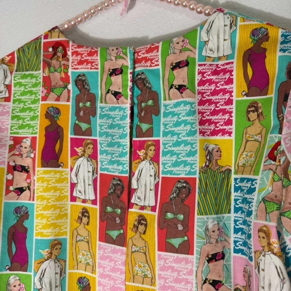 Home sewn Simplicity Vintage summer ladies print scrub top